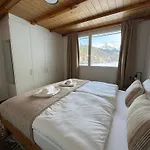 Louisa's Loft -whirlpool - Berge & Wandern - Abendruhe - Familien- & Gruppenfreundlich - 1h Von Zuerich Apartmán *