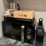 Louisa's Loft -whirlpool - Berge & Wandern - Abendruhe - Familien- & Gruppenfreundlich - 1h Von Zuerich Apartmán *
