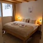 Louisa's Loft -whirlpool - Berge & Wandern - Abendruhe - Familien- & Gruppenfreundlich - 1h Von Zuerich Apartmán