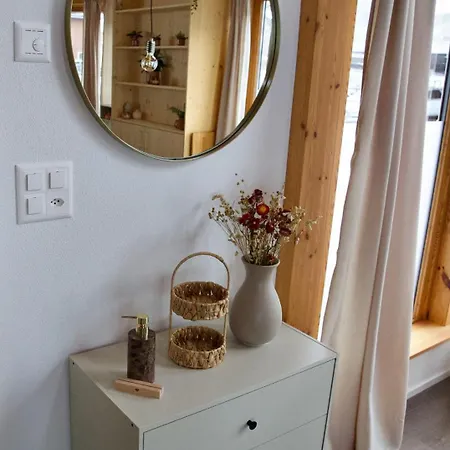 Lägenhet Louisa's Loft - Stilvolle & Zentral Gelegene Mit Whirlpool Und Bergblick - Nahe Piste, Loipe Und Wandergebiet Im Toggenburg *