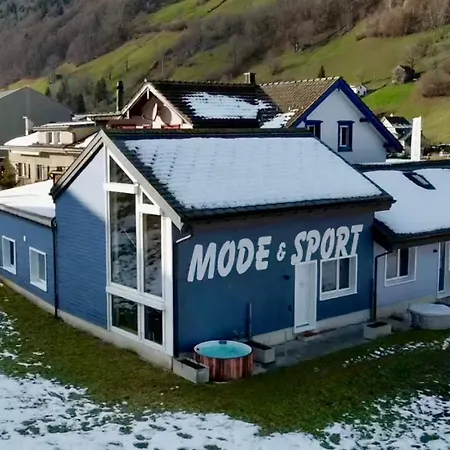 Louisa's Loft -whirlpool - Berge & Wandern - Abendruhe - Familien- & Gruppenfreundlich - 1h Von Zuerich *