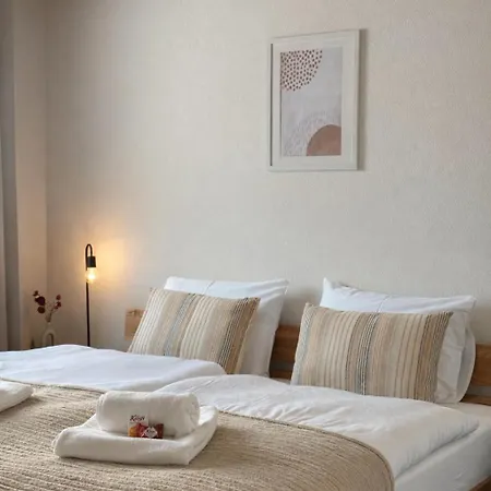 Apartman Louisa's Loft -whirlpool - Berge & Wandern - Abendruhe - Familien- & Gruppenfreundlich - 1h Von Zuerich