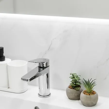 Louisa's Loft - Auszeit In Den Bergen & Der Fuer Familien, Freunde Und Paare - Wandern & Seen - 1h Ab Zuerich Alt St. Johann