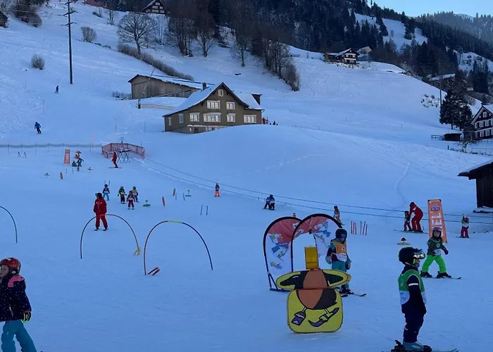 Louisa's Loft - Stilvolle & Zentral Gelegene Mit Whirlpool Und Bergblick - Nahe Piste, Loipe Und Wandergebiet Im Toggenburg