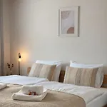 Lägenhet Louisa's Loft -whirlpool - Berge & Wandern - Abendruhe - Familien- & Gruppenfreundlich - 1h Von Zuerich
